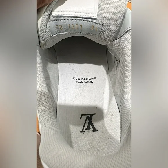 Authentic Louis Vuitton White Mens Trainer Sneaker - Picture 7 of 8